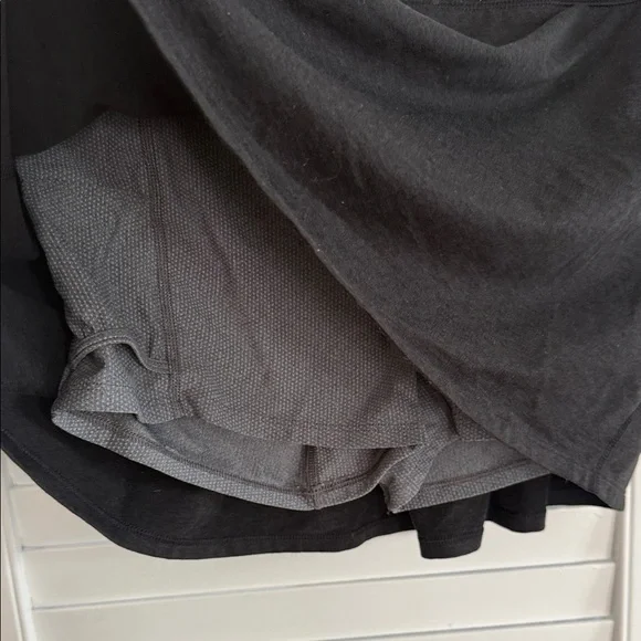 Vuori performance skirt in black heather size large - Picture 4 of 6